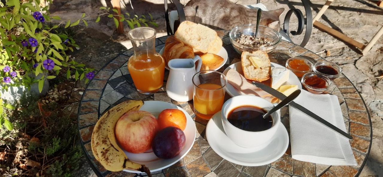 Hotel Le Siecle Мазан Екстериор снимка