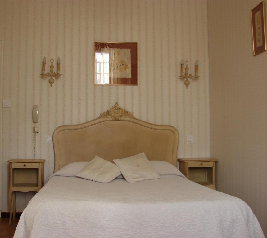 Hotel Le Siecle Мазан Екстериор снимка
