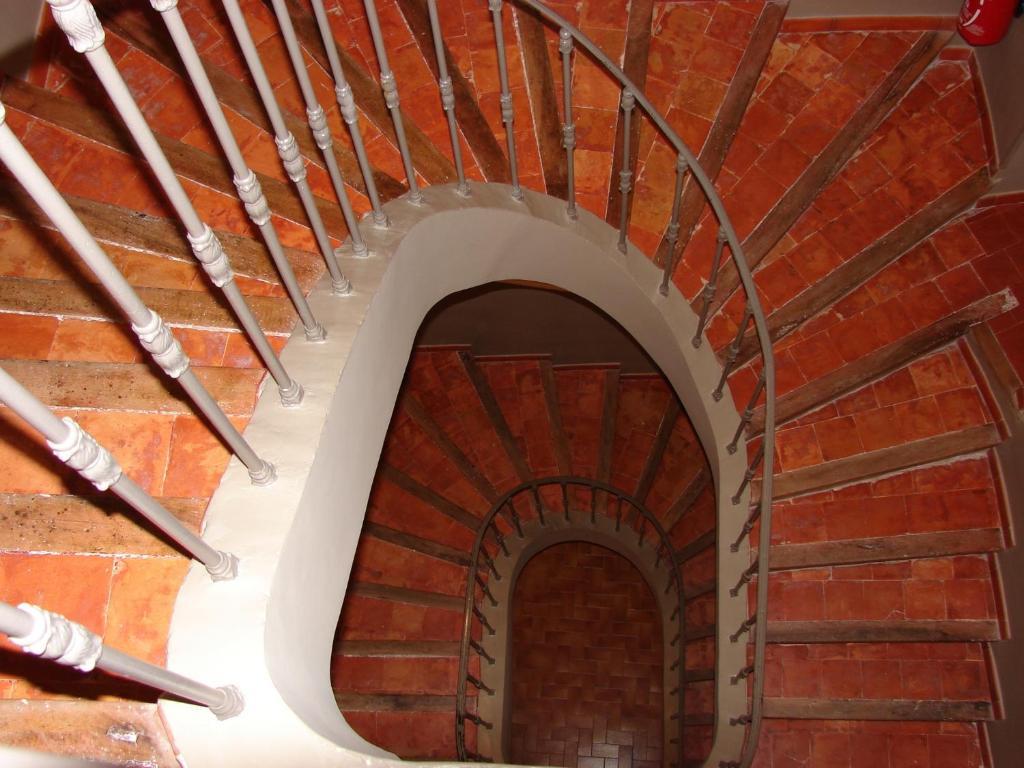 Hotel Le Siecle Мазан Екстериор снимка