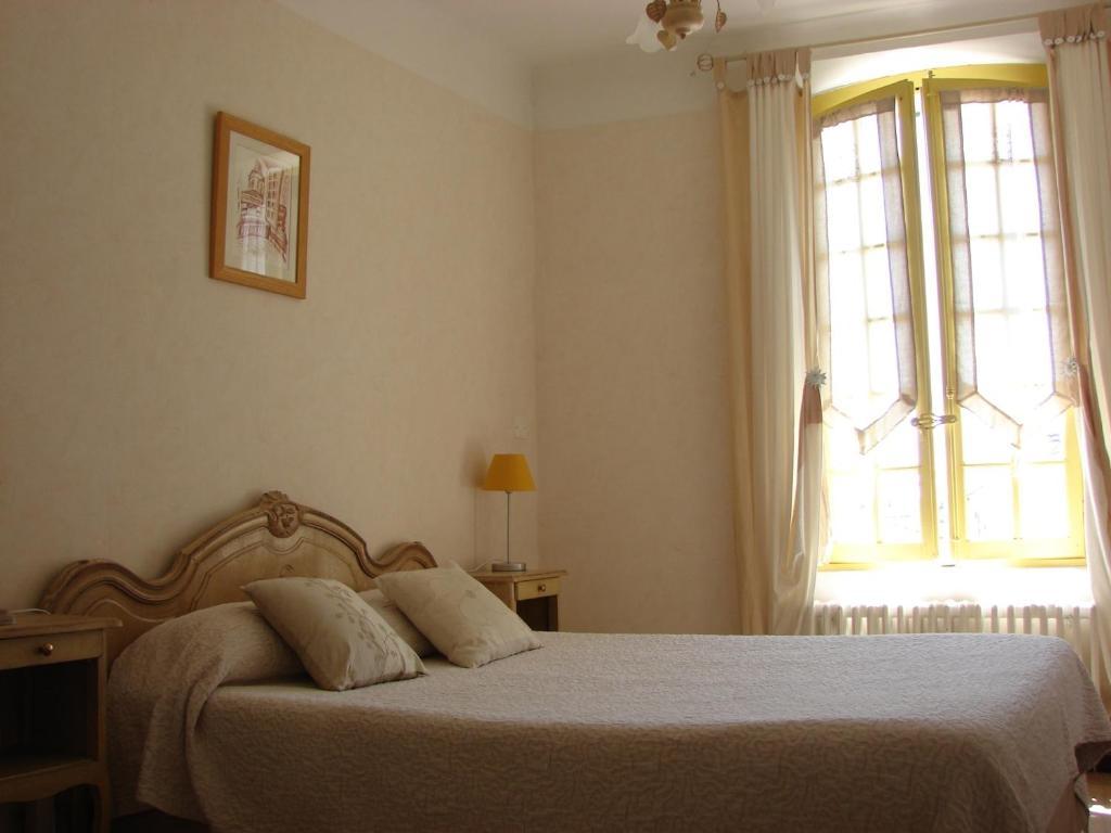 Hotel Le Siecle Мазан Стая снимка